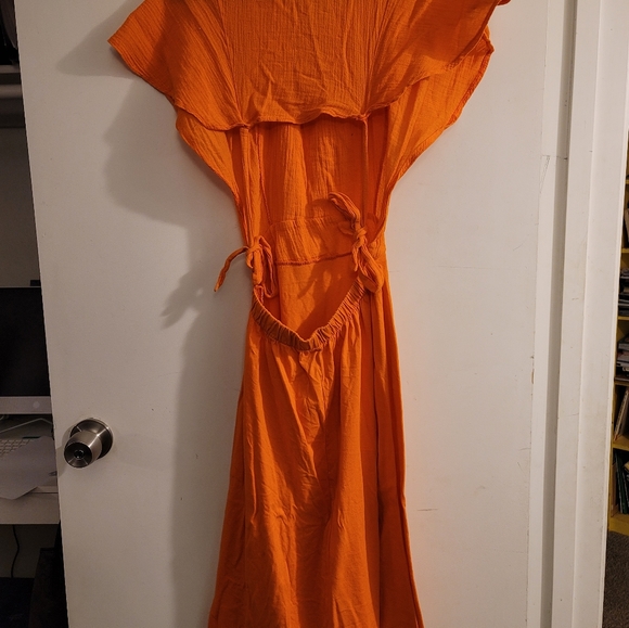 Dress - Picture 2 of 2